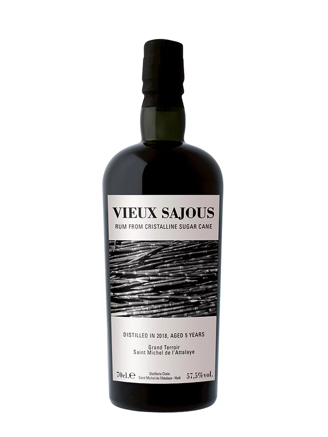 CLAIRIN Vieux Sajous 5 Ans 57.50% (Avec étui) CLAIRIN Vieux Sajous 5 Ans 57.50% (Avec étui)