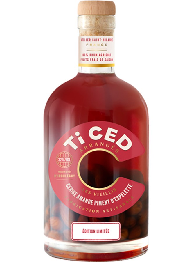 Rhum Arrangé CED Les Vieillis Cerise Amande Piment d'Espelette 32° - Edition Limitée Rhum Arrangé CED Les Vieillis Cerise Amande Piment d'Espelette 32° - Edition Limitée